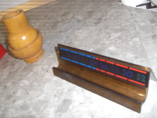 Portapenne e portamatite, lotto di tre