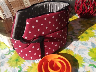 Trasportino e ciotola x cane piccola taglia