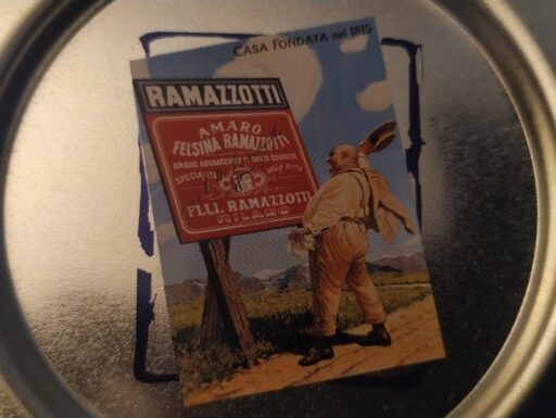 Sottobicchieri metallo e targhe legno "amaro ramazzotti"