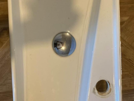 Mobile lavabo con lavandino in ceramica senza rubinetteria