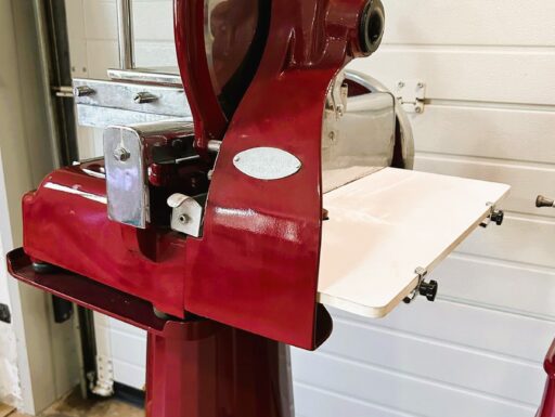 Affettatrice vintage a volano anni 50