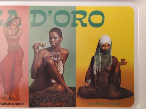 Vassoi tazza d'oro anni 70