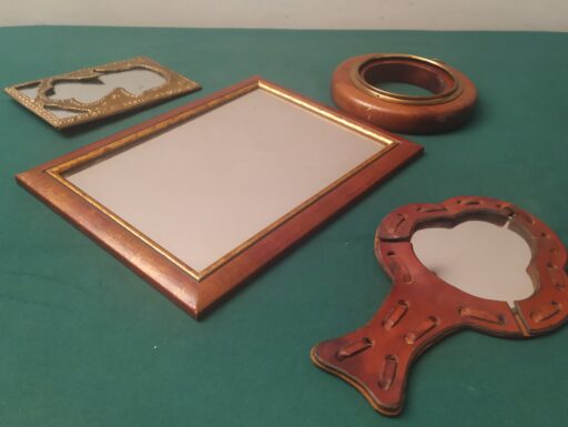 Specchi e cornice legno ottone cuoio