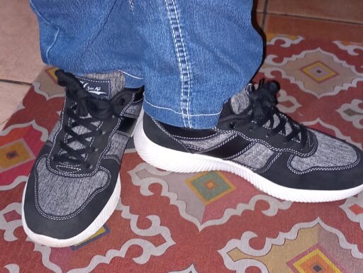 Scarpe di colore nero/grigio - tg. 40