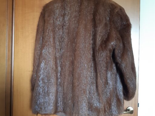 Giacca in vero castoro da donna
