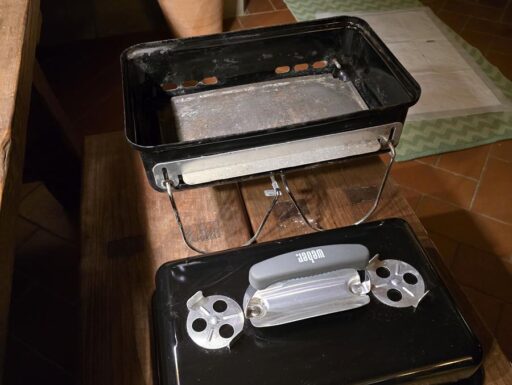 Barbecue weber go brace portatile!