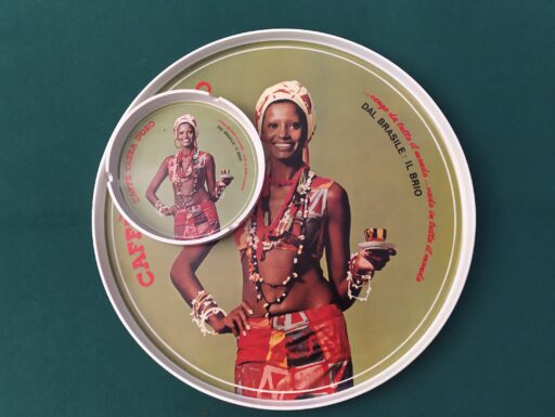 Vassoi e posacenere caffe' tazza d'oro