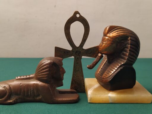 Oggetti antico egitto ottone e marmo