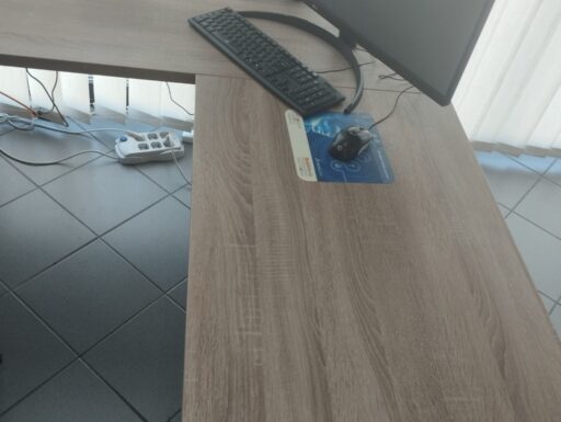 Scrivanie ufficio deghi