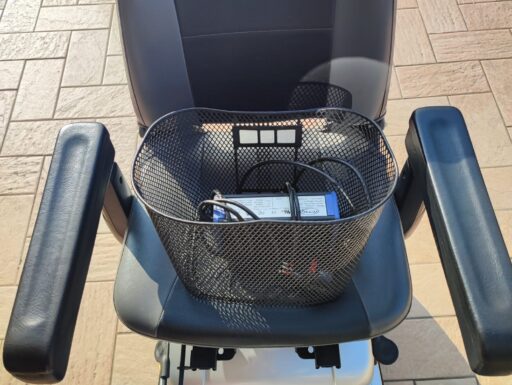 Scooter elettrico per anziani e disabili