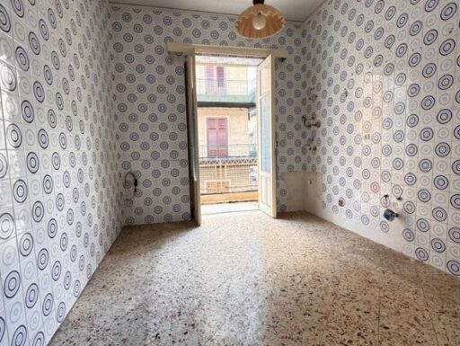 Intero edificio in vendita