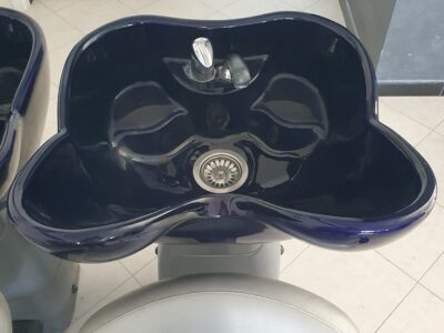 Arredamento completo per parrucchiere testanera