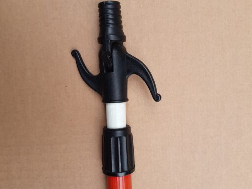 Bastone appendiabiti telescopico e due omaggi