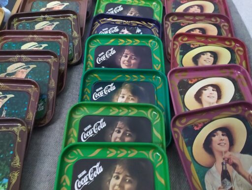 Sottobicchieri metallo coca cola stile liberty 1927-1977