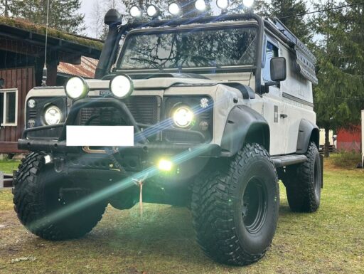 Land rover defender 2.5-122 d 4wd
