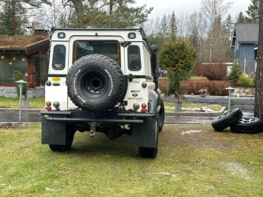 Land rover defender 2.5-122 d 4wd