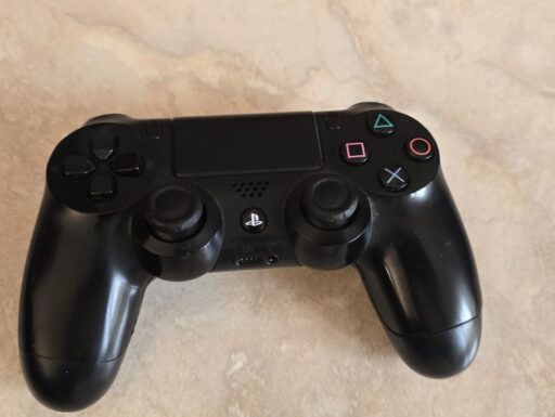 Playstation 4 pro 1 tetra byte