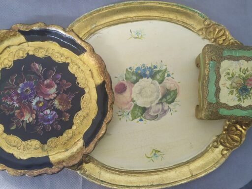 Oggetti toscani d'epoca lavorati e dipinti a mano