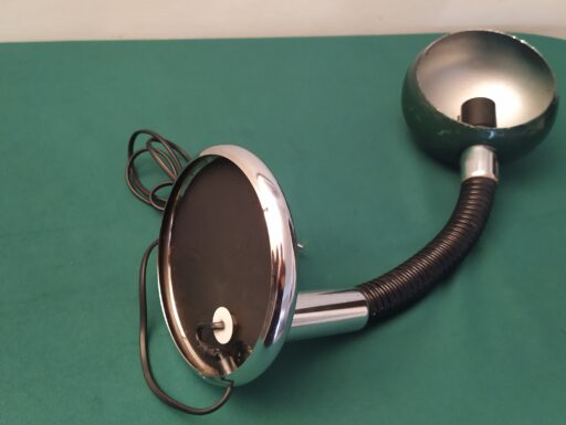 Lampada ministeriale d'epoca colore verde