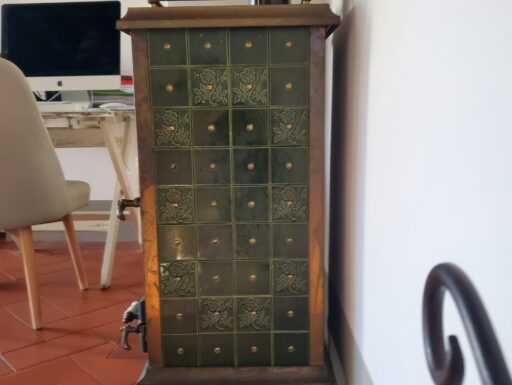 Antica stufa a legna