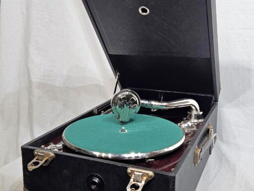 Grammofono a valigetta "paquet", funzionante con puntine