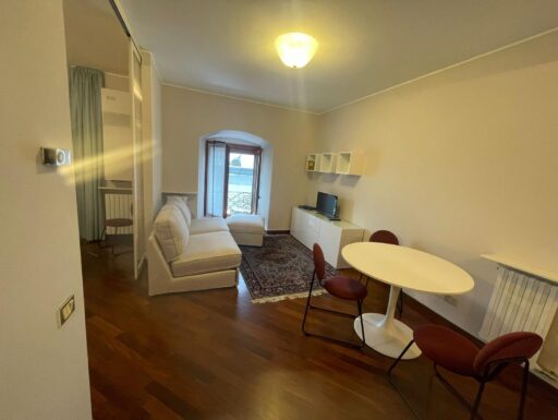 Bilocale corso di porta nuova - milano