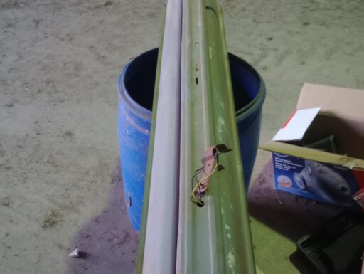 Plafoniera neon vintage industriale in metallo