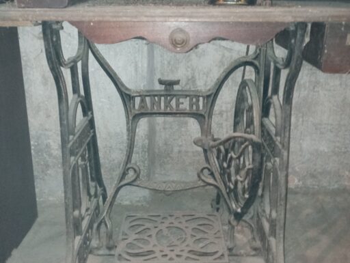 Macchina da cucire vintage anker