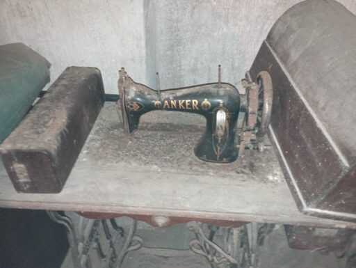 Macchina da cucire vintage anker