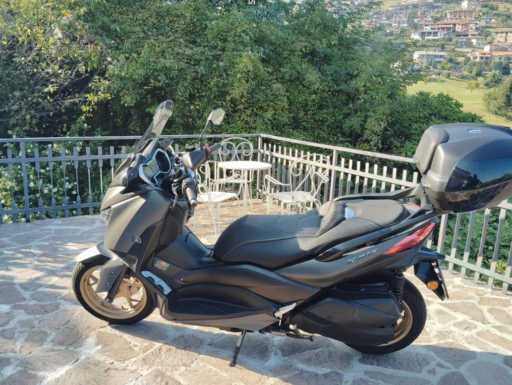 Yamaha x-max 300 tech - 2021