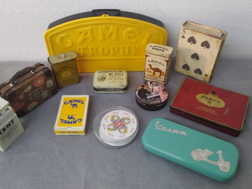 Oggetti vari 1^ e 2^ meta' del secolo scorso