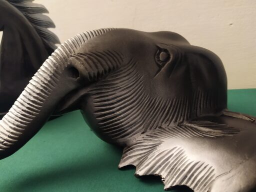 Ornamenti in legno da arredo