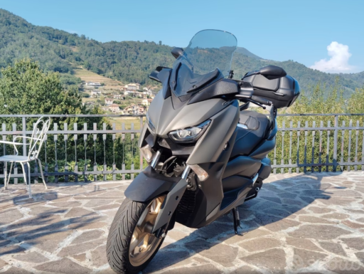 Yamaha x-max 300 tech - 2021