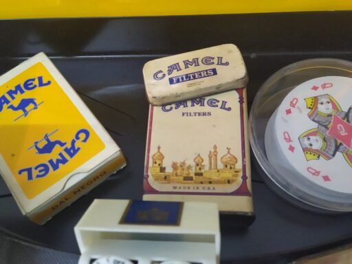 Oggetti vari 1^ e 2^ meta' del secolo scorso