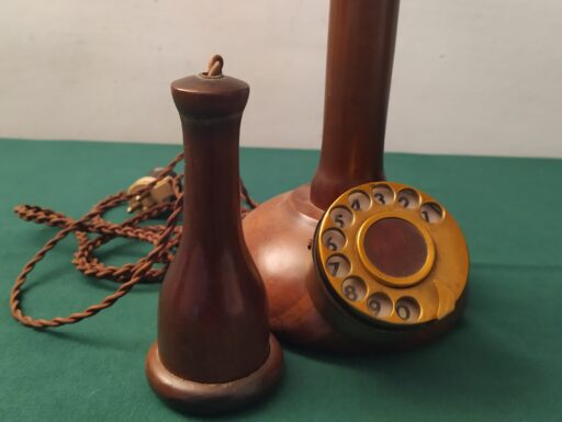 Telefono da tavolo legno a candela mod. primi 900