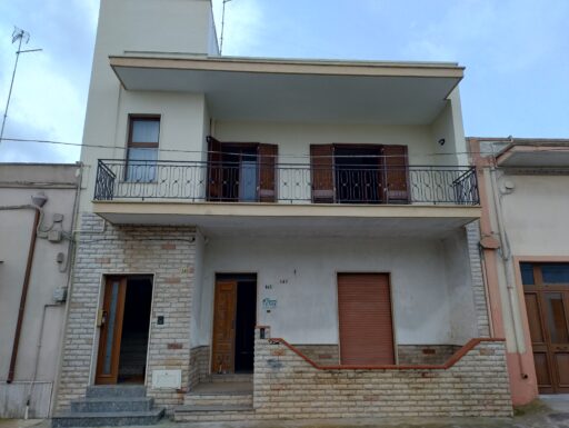 Appartamento in salice sal via m. c. di savoia 143