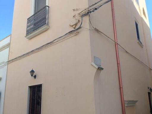 Casa autonoma in campi sal.(le) via a. di savoia 82