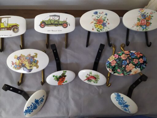 Appendiabiti d'epoca bachelite ottone ferro