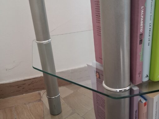 Mini libreria/porta tv in vetro temperato e acciaio satinato