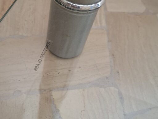 Mini libreria/porta tv in vetro temperato e acciaio satinato