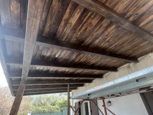 Montaggio tettoie e arredamento