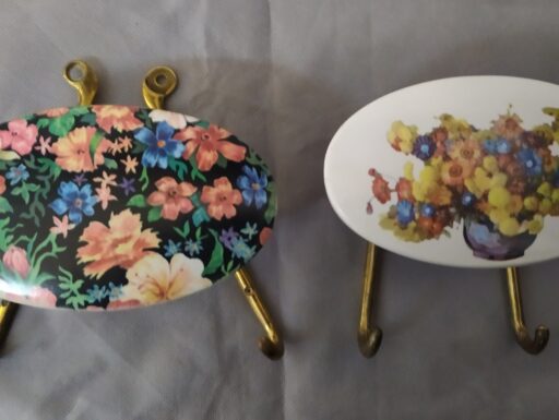 Appendiabiti d'epoca bachelite ottone ferro