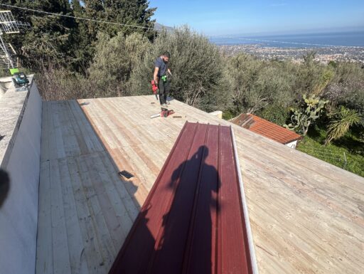 Montaggio tettoie e arredamento