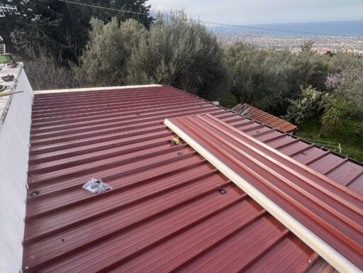 Montaggio tettoie e arredamento