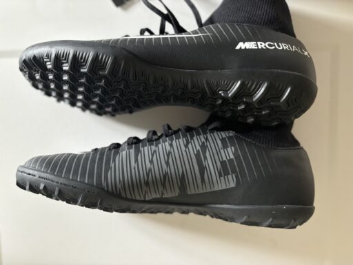 Scarpe da calcetto mercurial