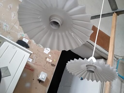 Coppia di lampadari antichi