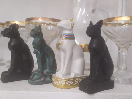 Prodotti egiziani marmo ottone resina