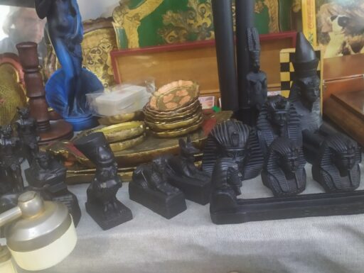 Prodotti egiziani marmo ottone resina