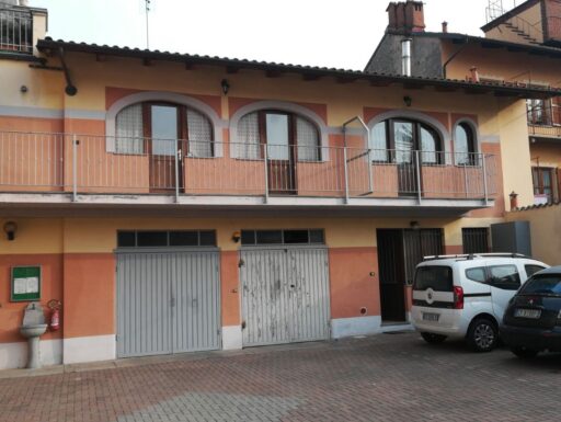 Bilocale arredato centro storico di piossasco