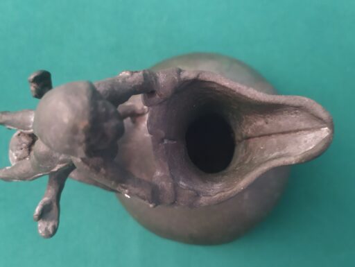 Anfora bronzo manico putti